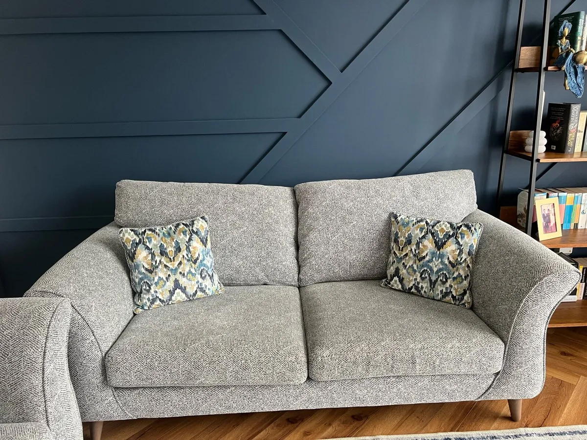 2 couches for sale - Image 4