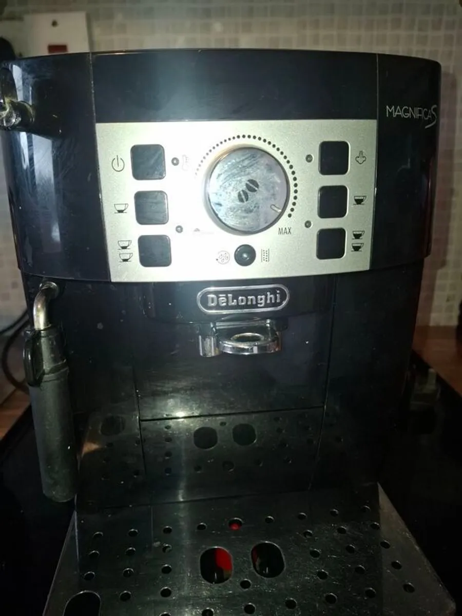 delonghi magnifica s bean to cup coffee machine - Image 4