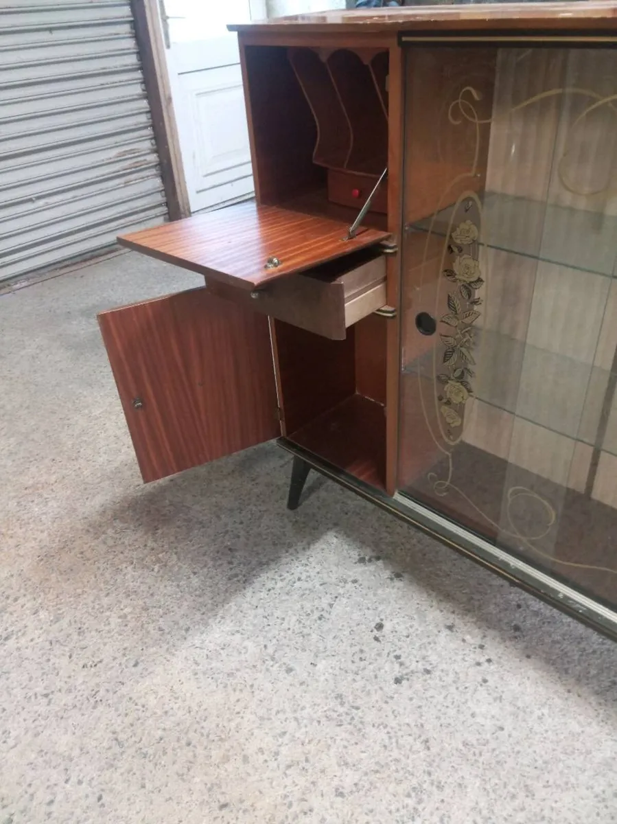 Display cabinet - Image 2