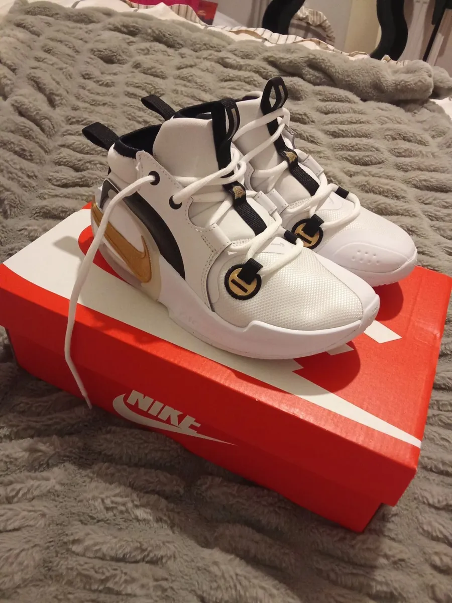 Nike trainers - Image 1