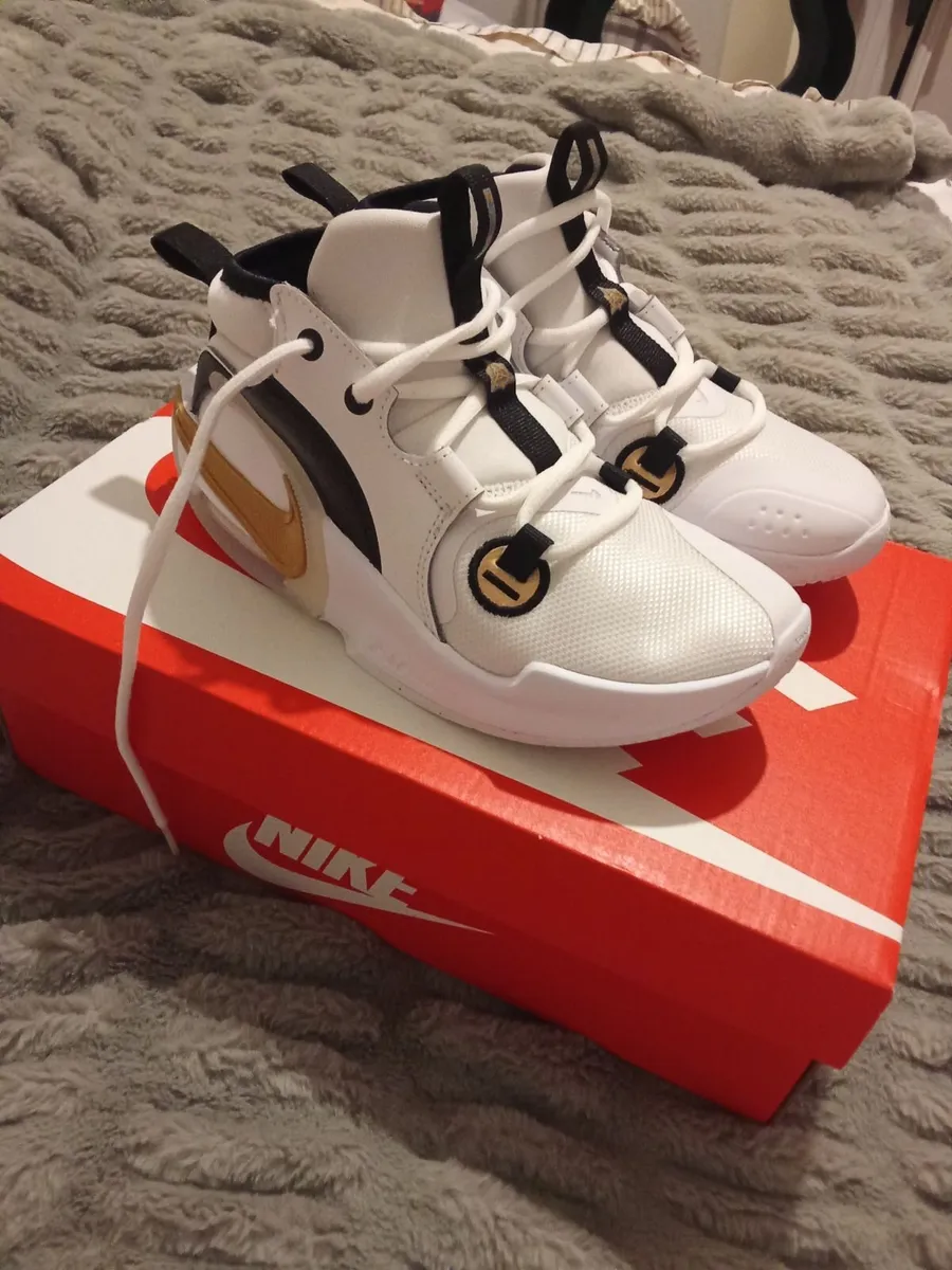 Nike trainers - Image 4