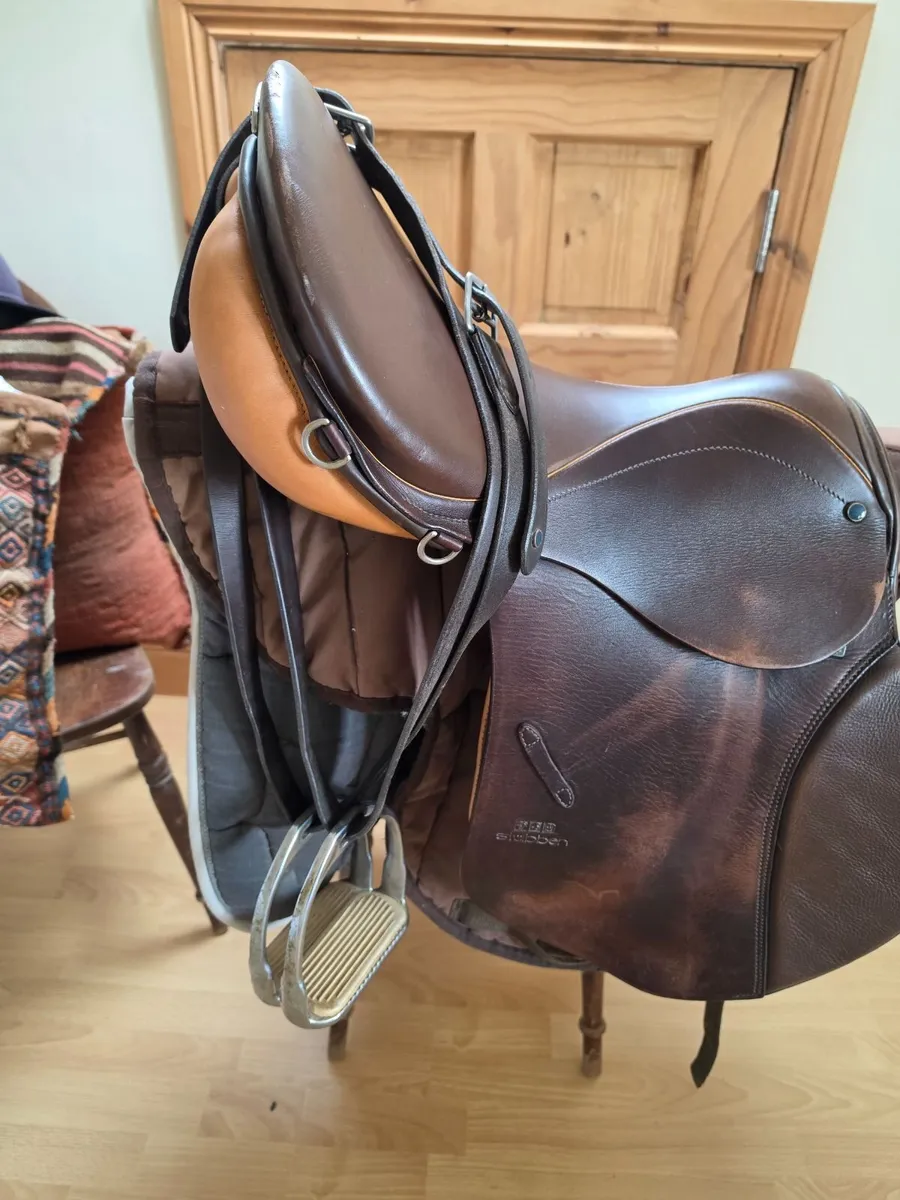 Stuben Seigfreid 17" all purpose saddle - Image 1