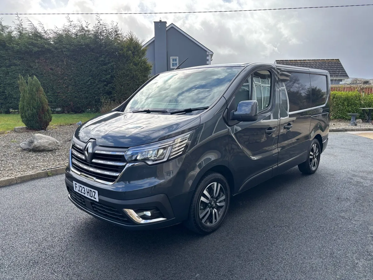 Renault trafic sport - Image 1