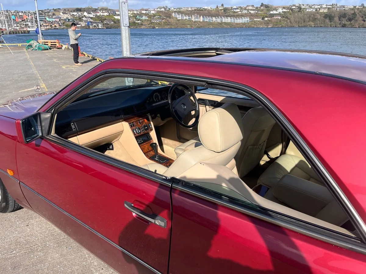 Mercedes Benz W124 Coupe 3.0 CE - Image 2