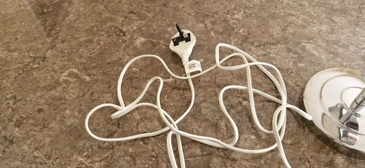 Magnifying mirror - Image 3