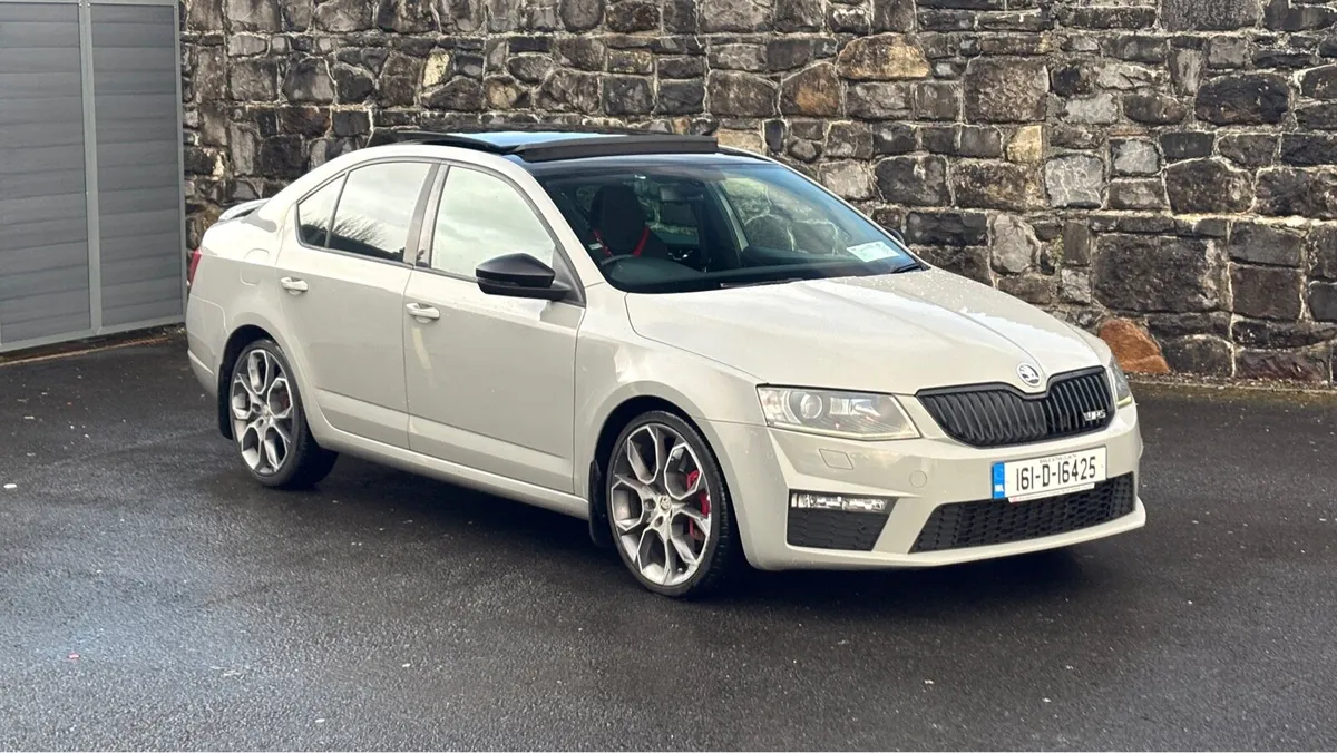 2016 (161) Skoda Octavia VRS - Pan Roof - Image 3