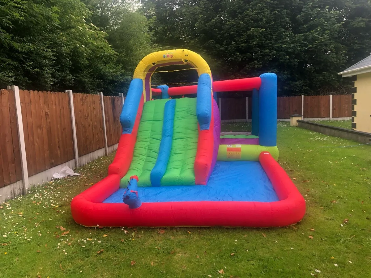 Bouncing castle - Image 1