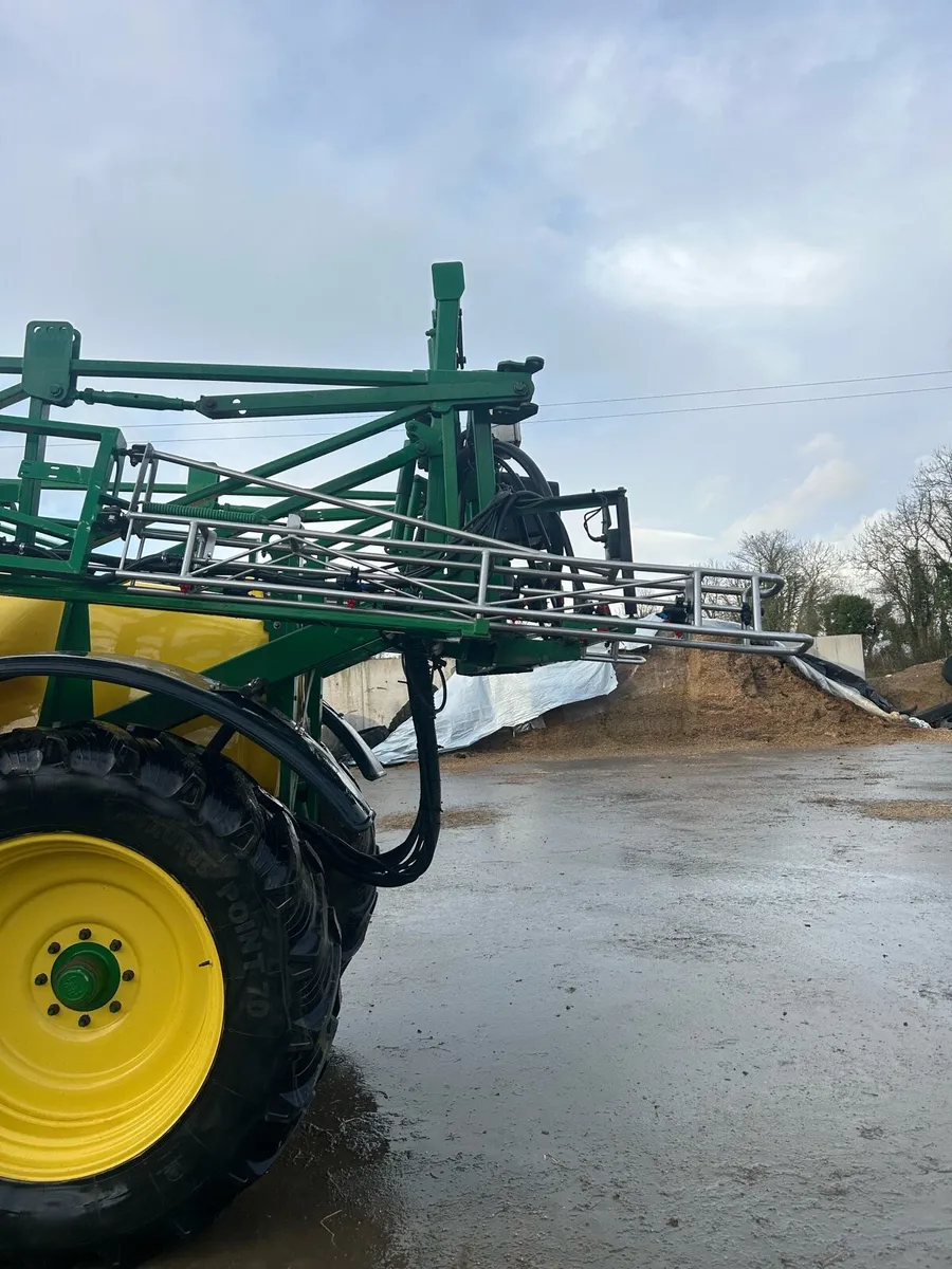 John Deere sprayer 732 - Image 2