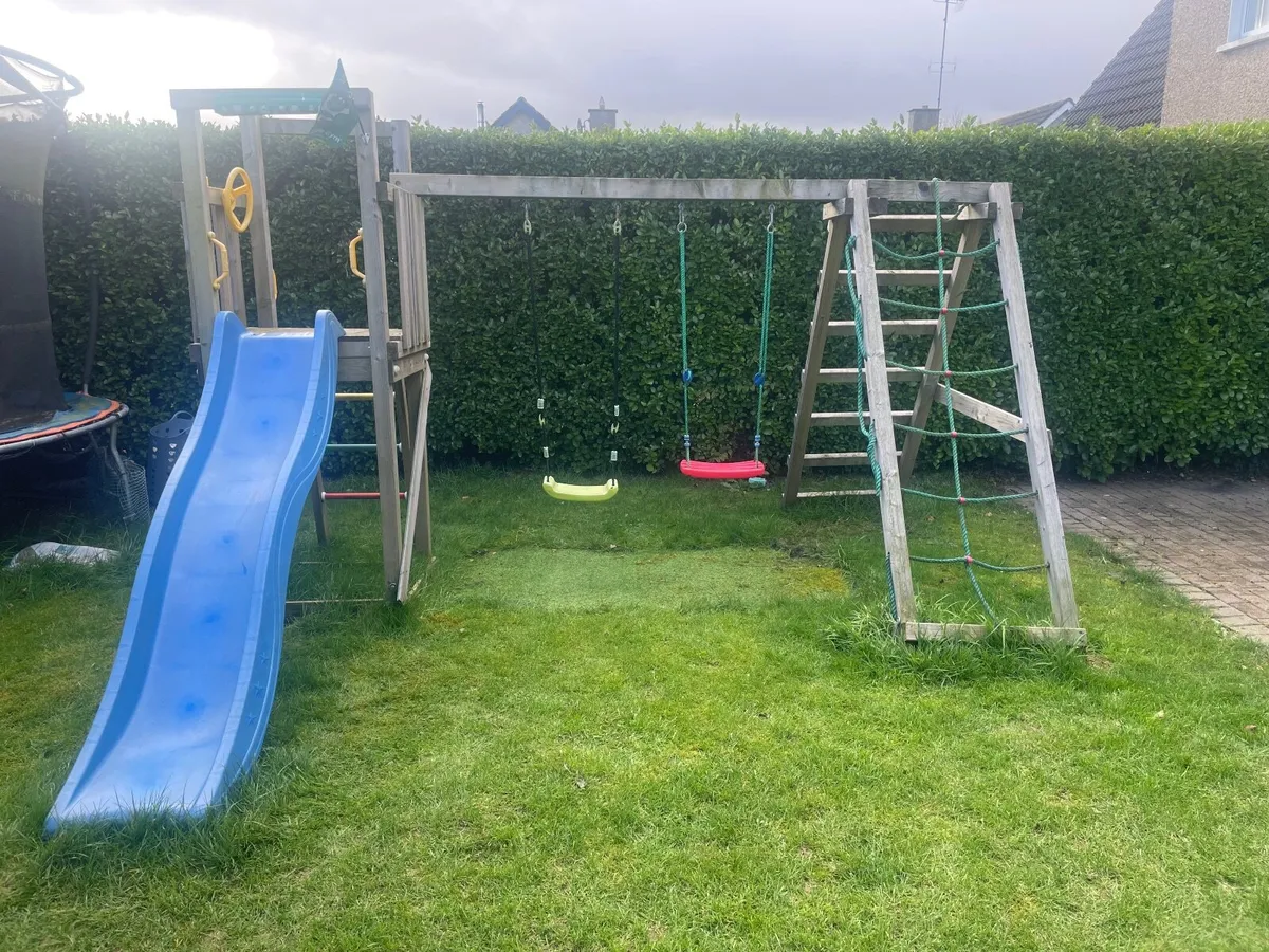 Kids Jungle Gym climbing frame - Image 1