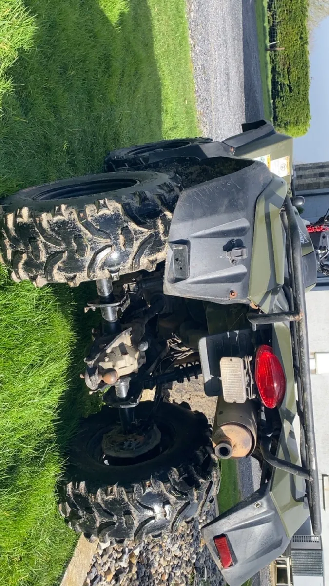 ** Suzuki 400 ** - Image 3