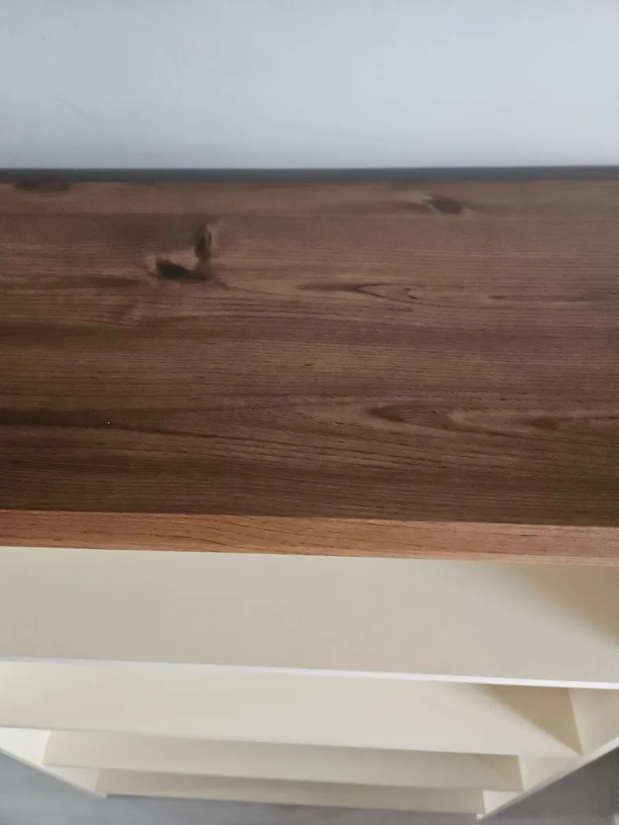 Shelving unit - Image 1