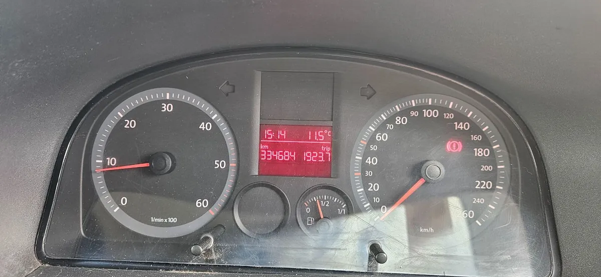 Volkswagen Caddy 2009 - Image 2