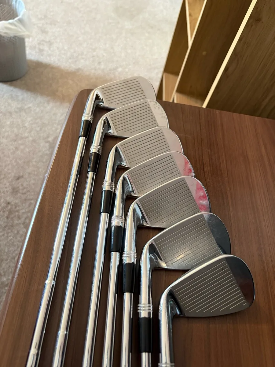 Wilson Staff Model CB Irons 4-Pw (immaculate) - Image 3