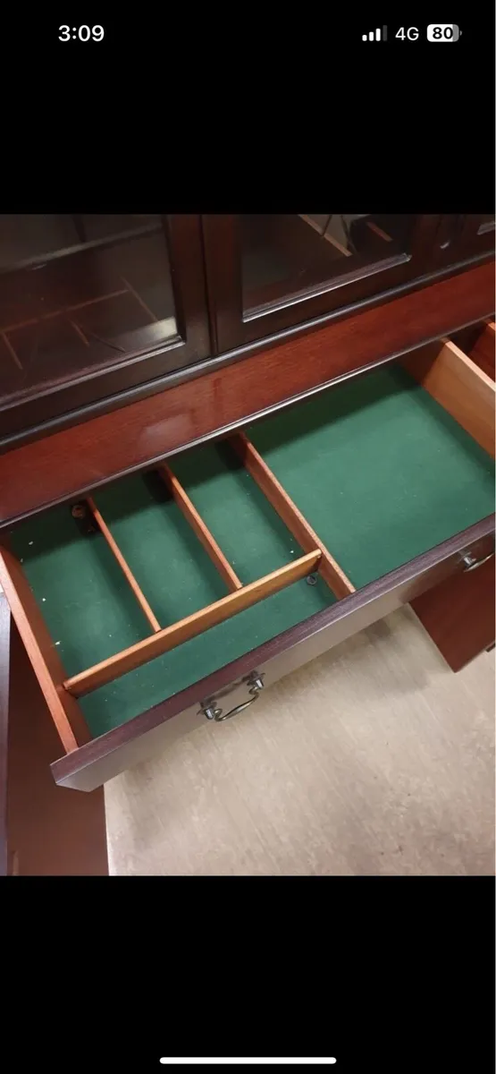 Display Cabinet / Sideboard - Image 2