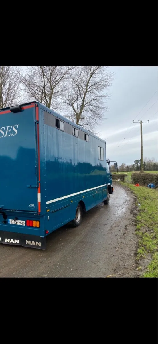 Horse Lorry - Image 3