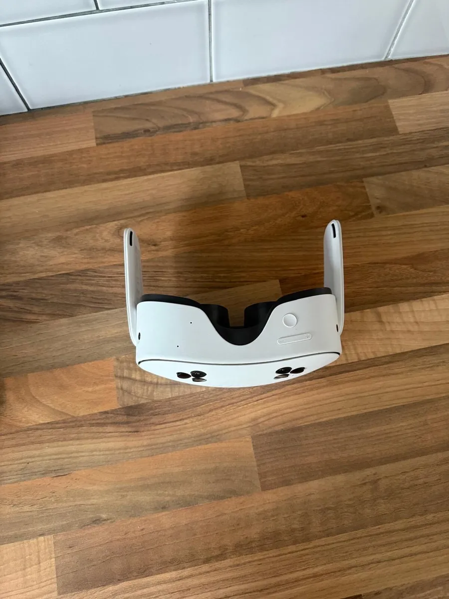 Meta Quest 3S - Image 4