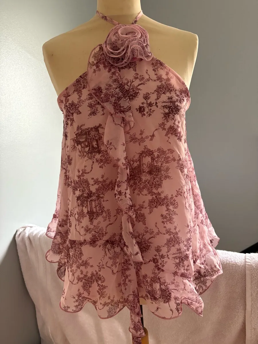 Ladies top - Image 1