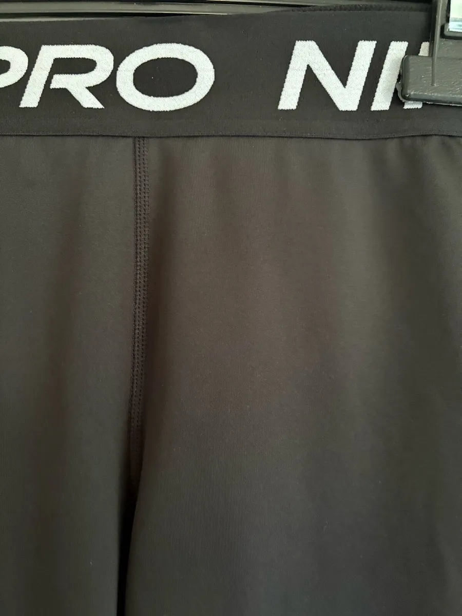 Nike bottoms - Image 3