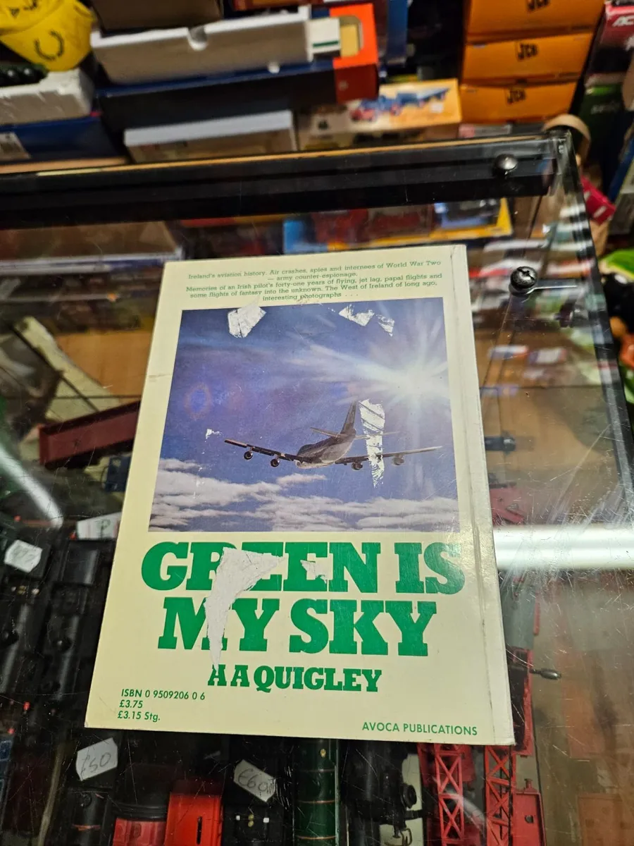Book Green is my Sky - Image 4