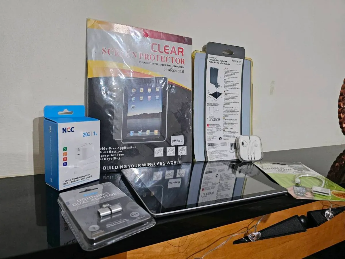 iPad 6th Gen 9.7 32GB Wi-Fi Space Grey / Black + E - Image 4