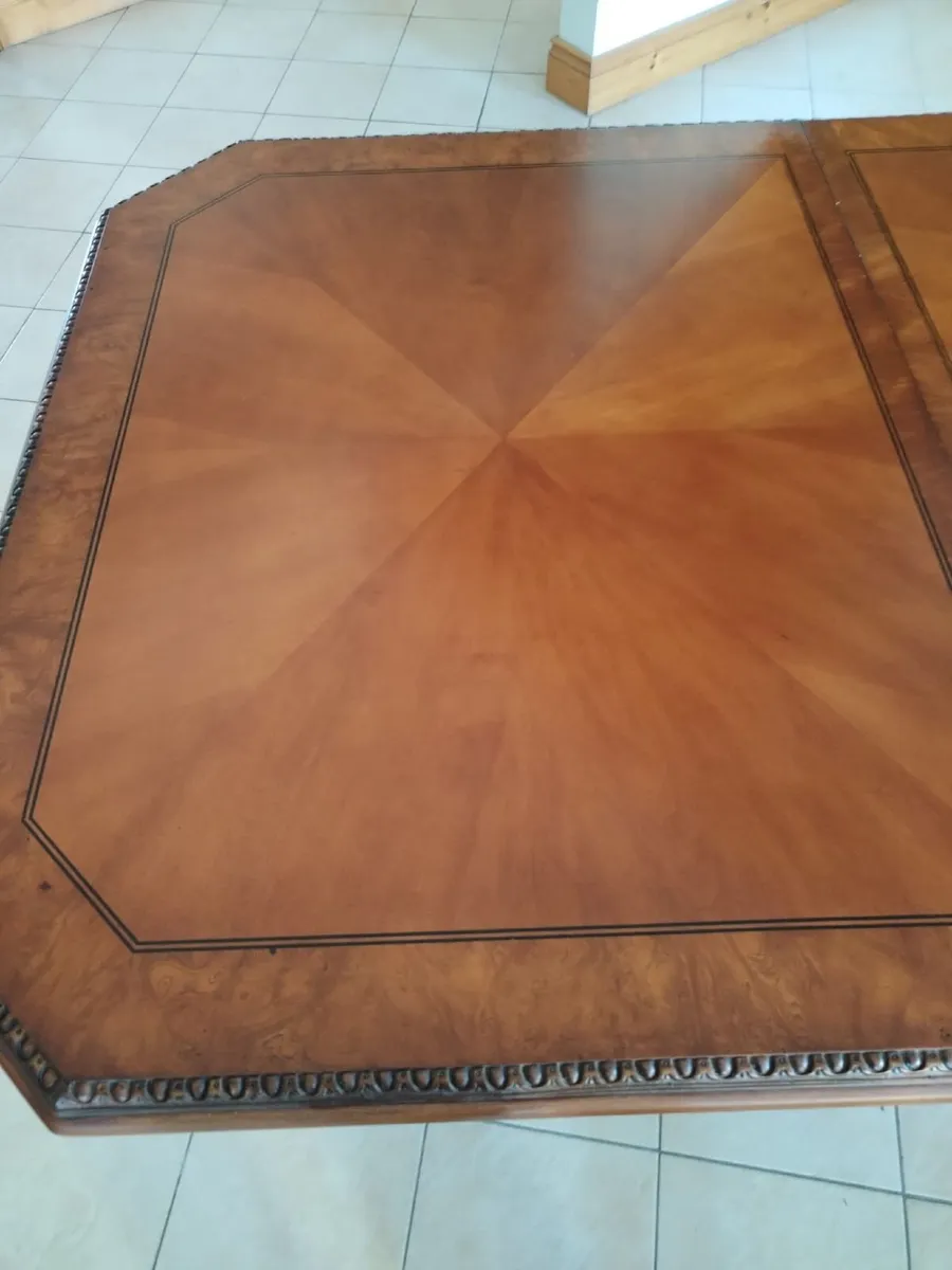 Dining room table and chairs - Image 3