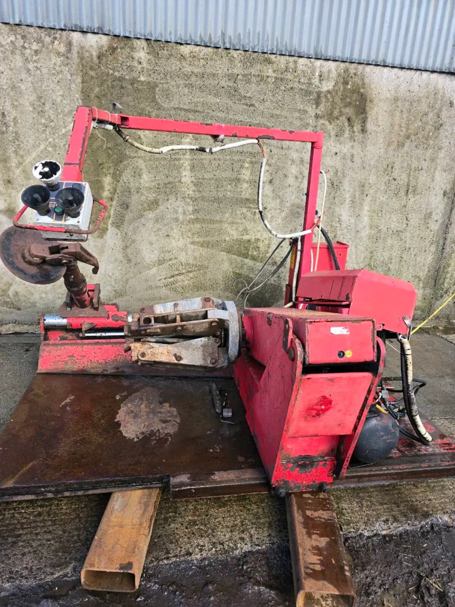 Tyer mashing - Image 3