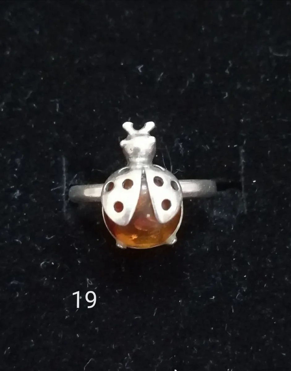Amber ring - Image 2
