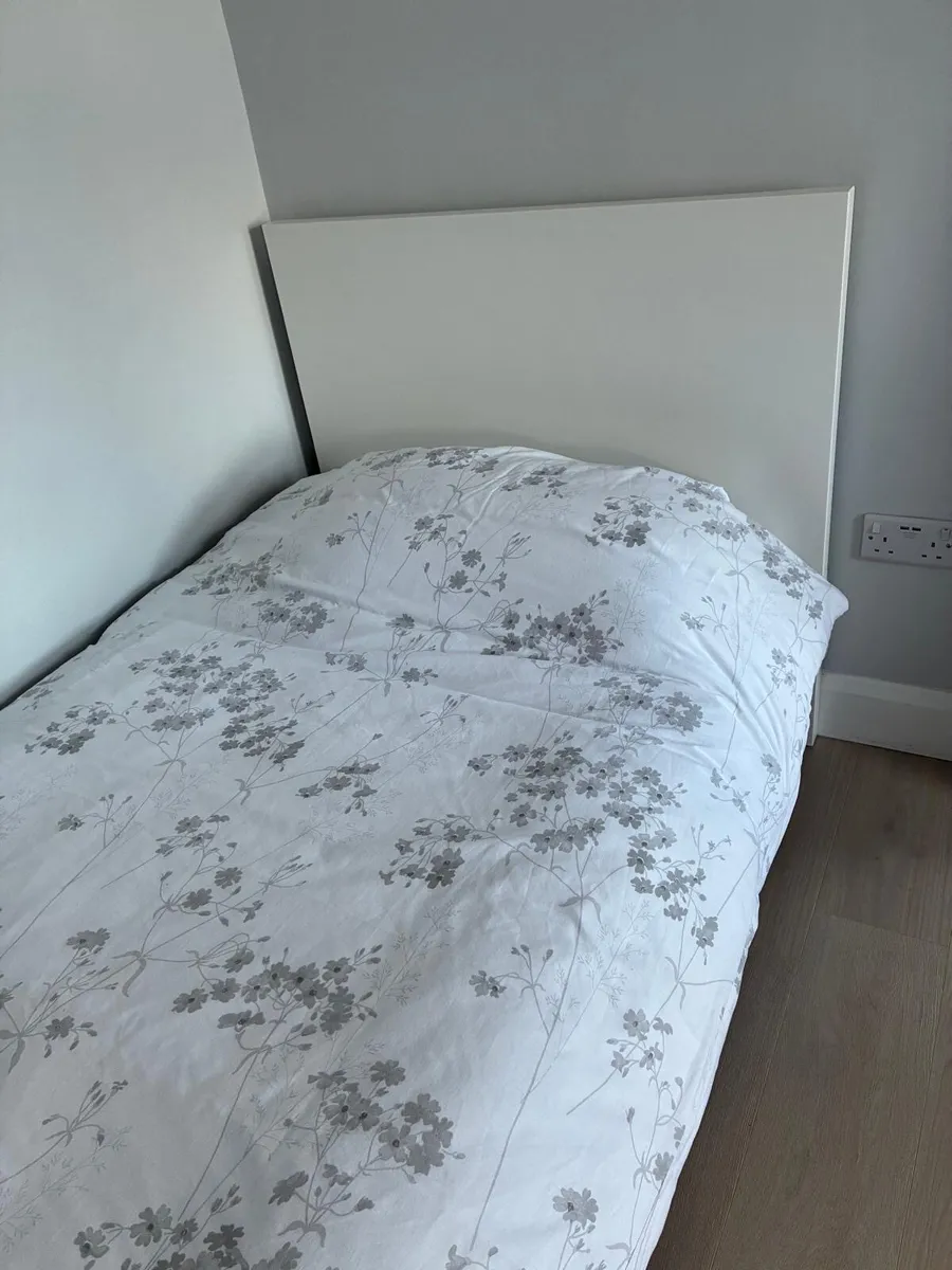 2 Single beds and mattress €120 the lot - Image 3