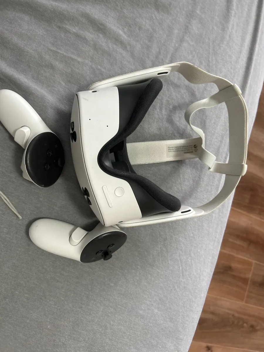 Oculus 3s - Image 1