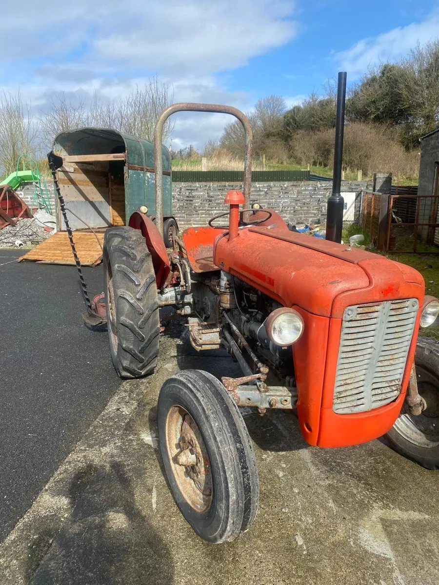 Vintage Massey Ferguson 35 - Image 1