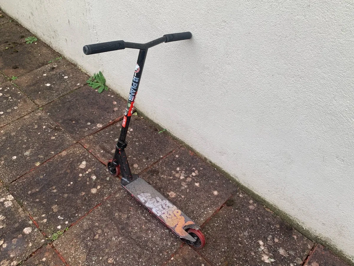 Scooter - Image 2