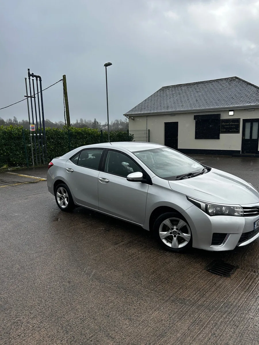 2014 Toyota corolla 1.4d €3900 - Image 1