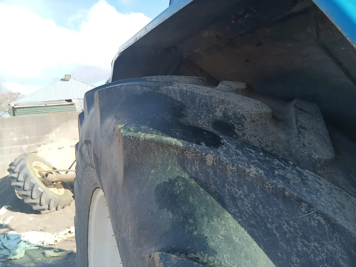 Tractor tyres - Image 3