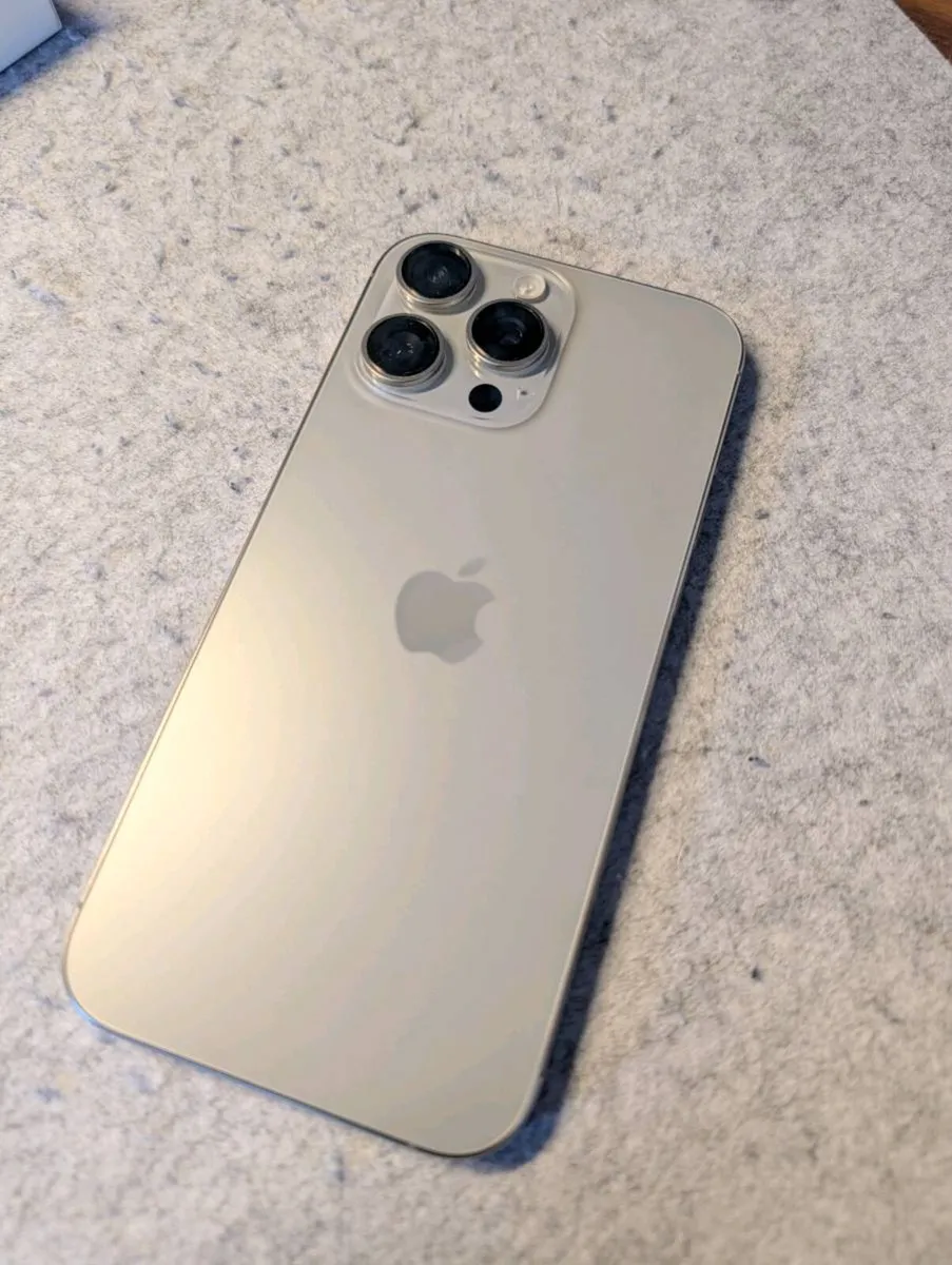 iPhone 16 Pro Max 256GB - Image 4