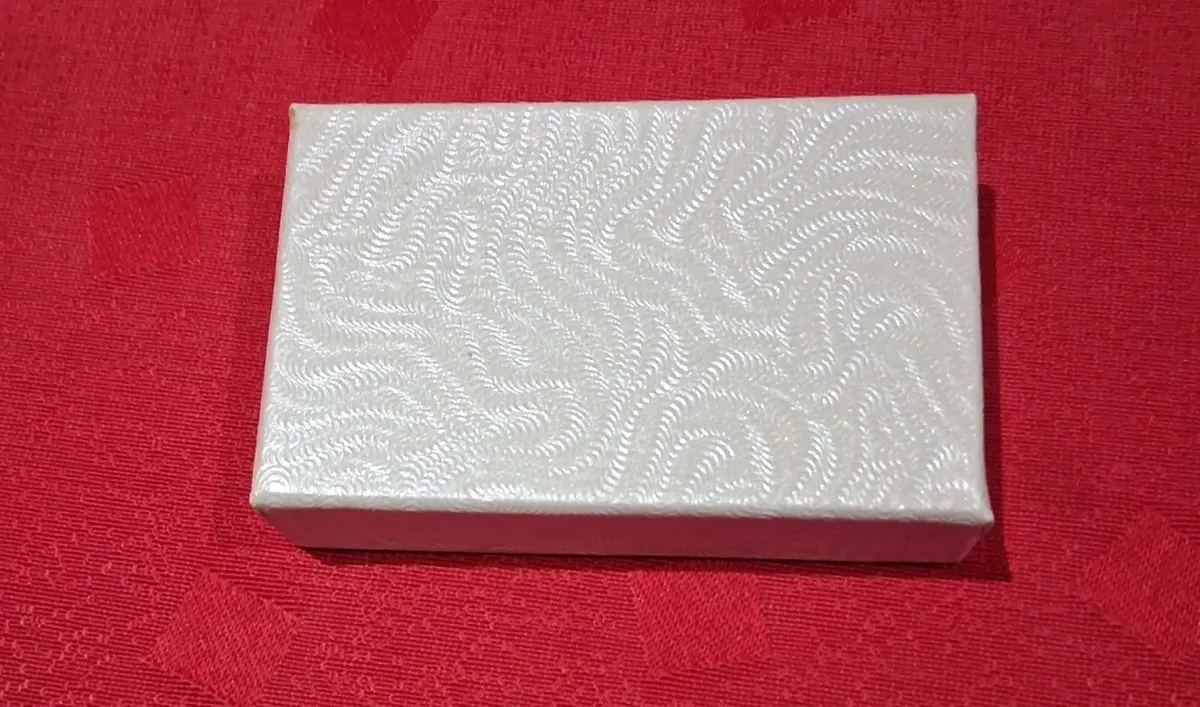 120 White Jewellery Boxes - Image 3