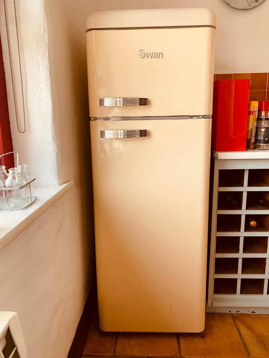 Swan Retro Cream Top Mounted Fridge Freezer - Image 1