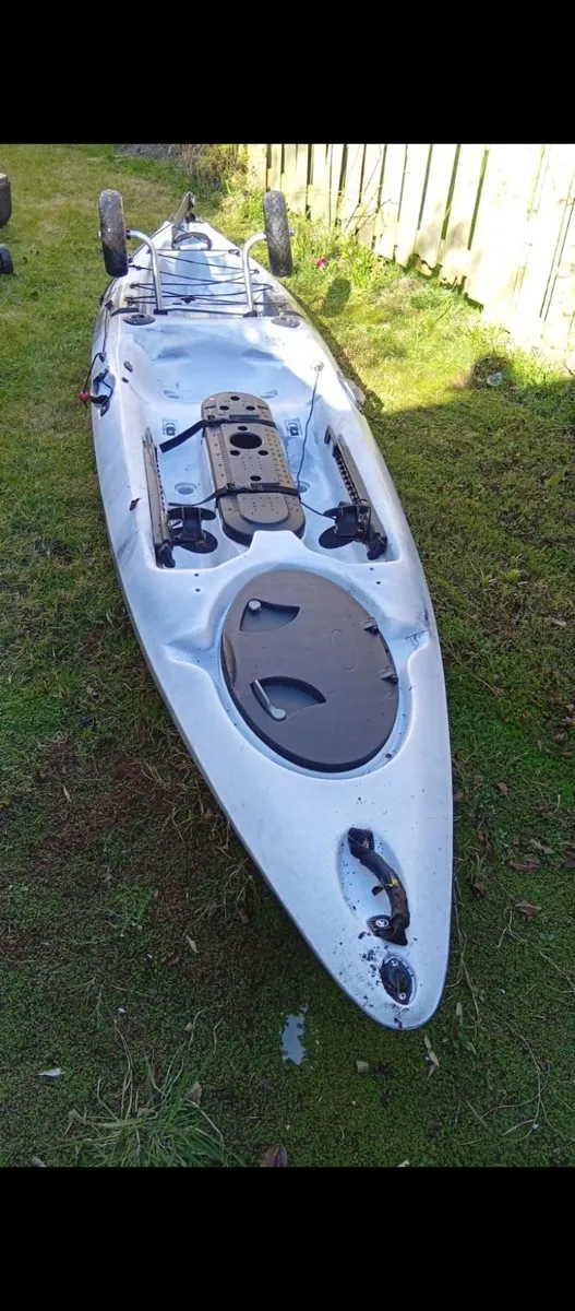 Fishing kayak