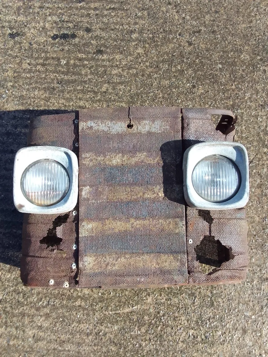 165 Massey Ferguson Grill