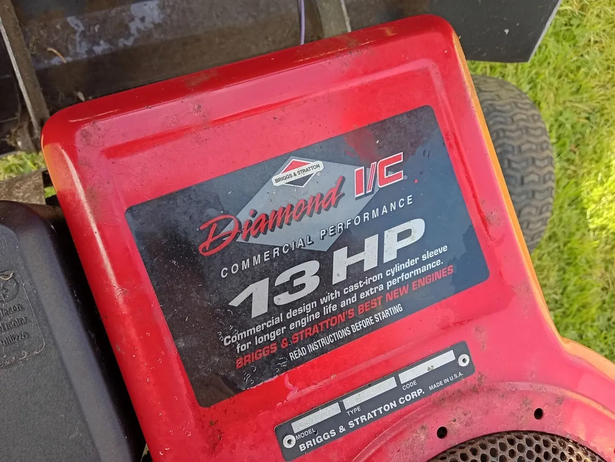 RIDE ON LAWNMOWER - Image 3