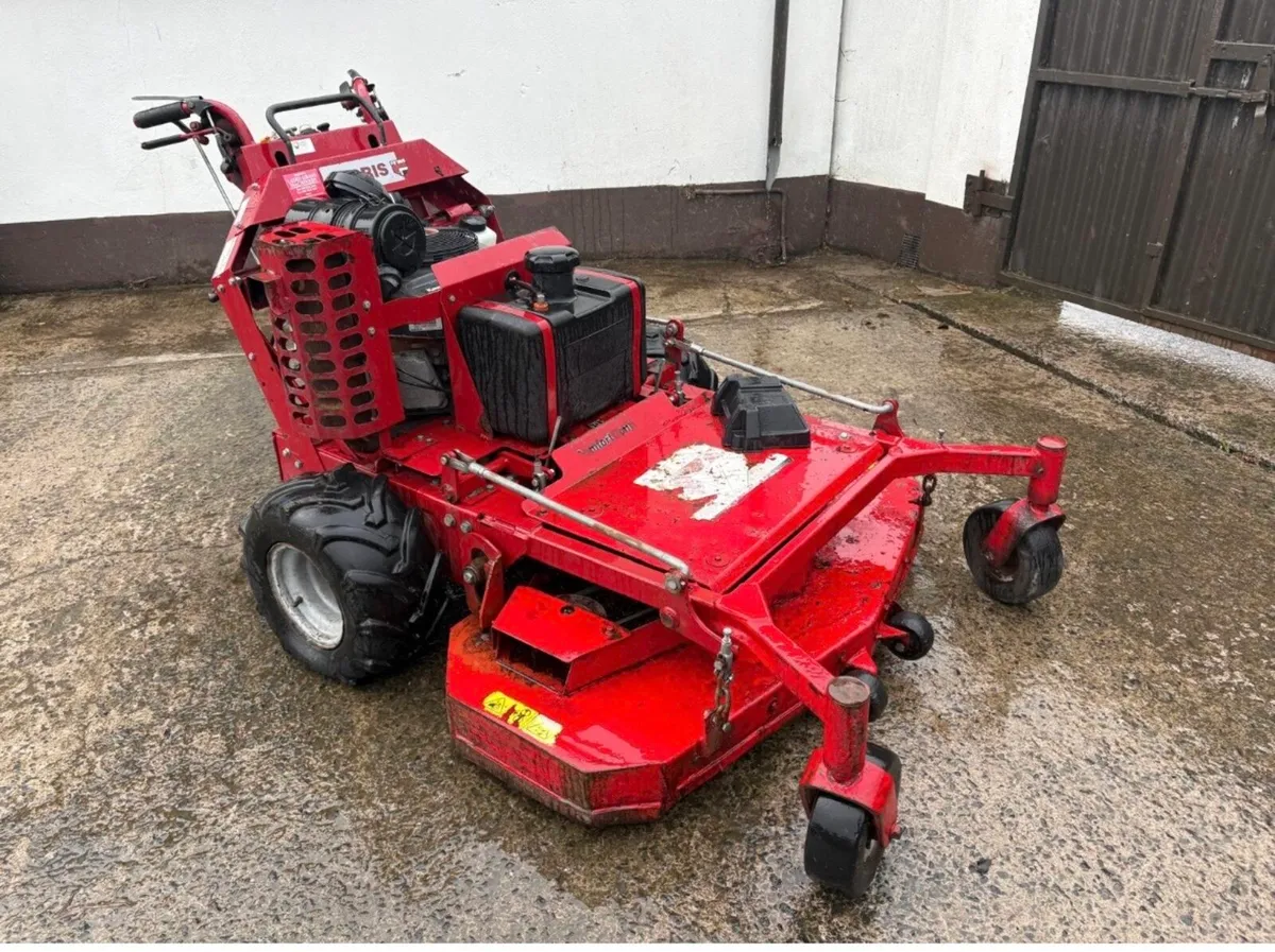 Ferris Petrol commercial Mower . - Image 2
