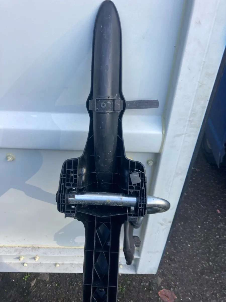 Bike carrier- roof rack - Image 4