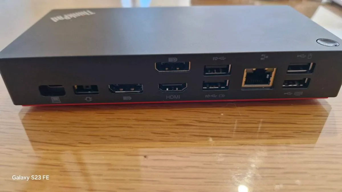 Lenovo docking station - Image 2