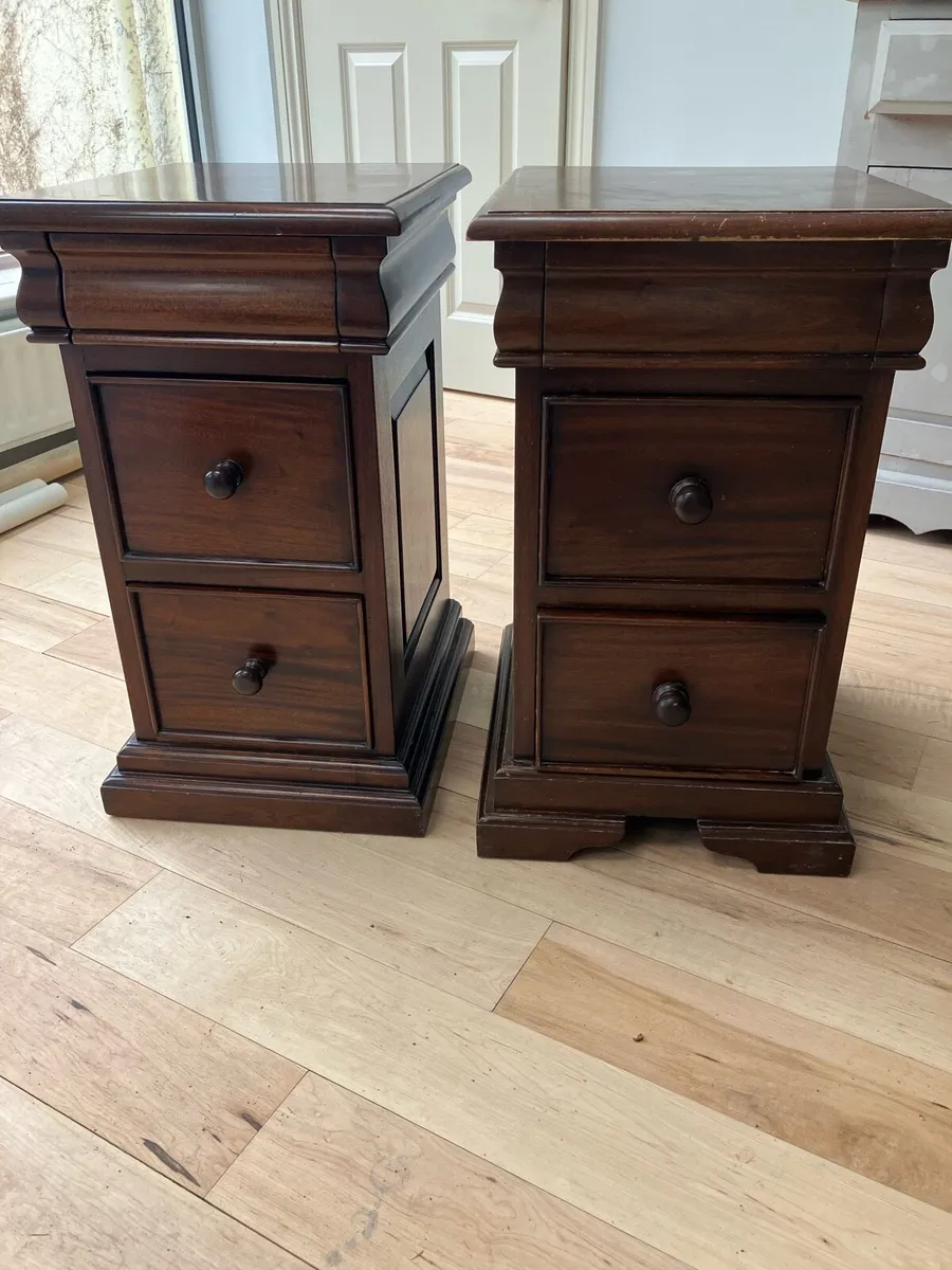 Bedside tables - Image 1