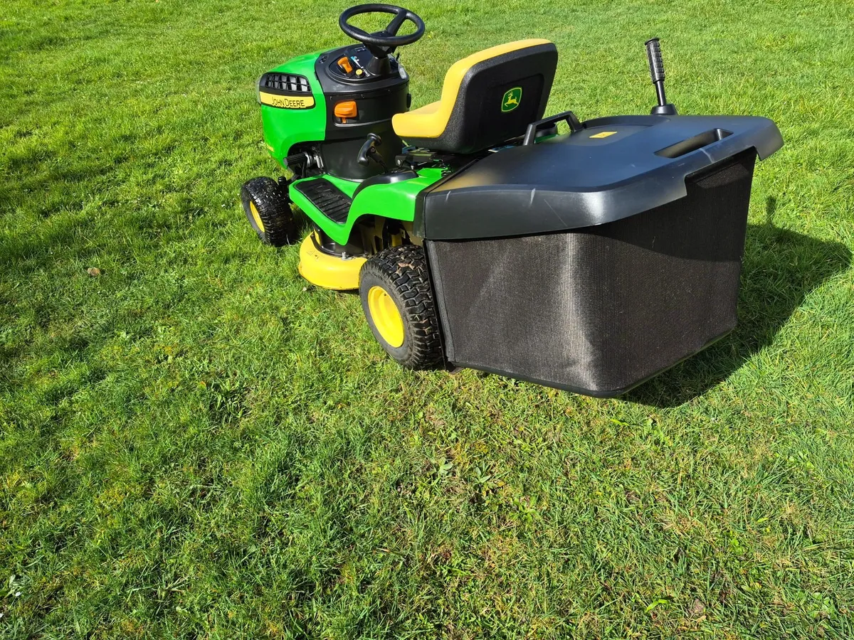 John deere Ride on lawnmower - Image 4