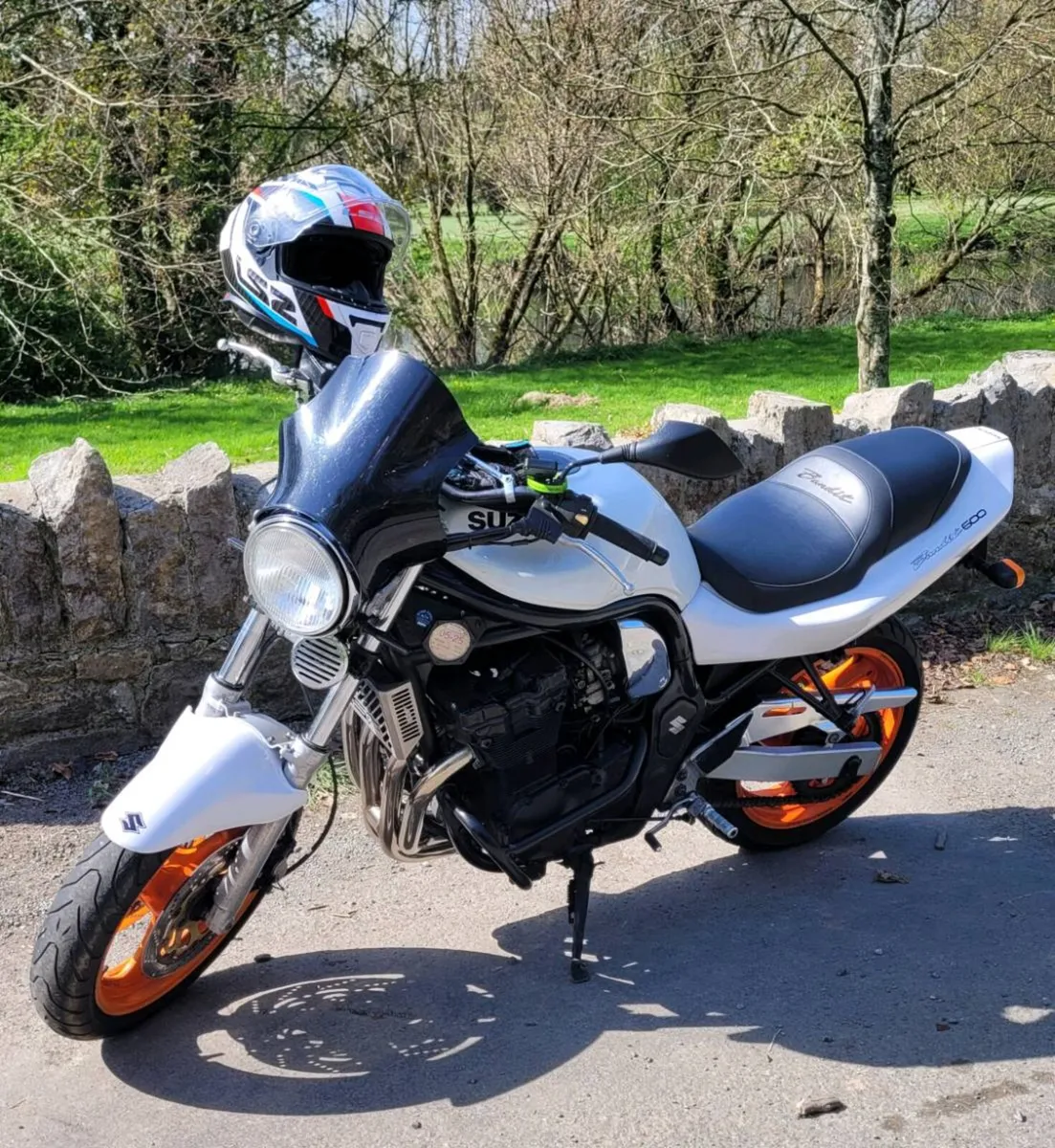 Suzuki bandit mk1 600 - Image 3