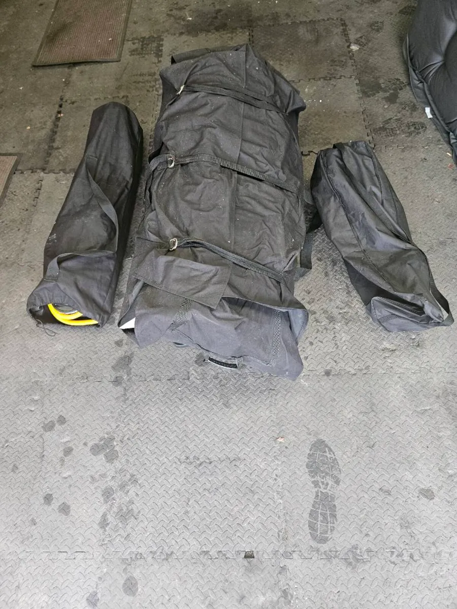 Gladiator 380 inflatable - Image 4