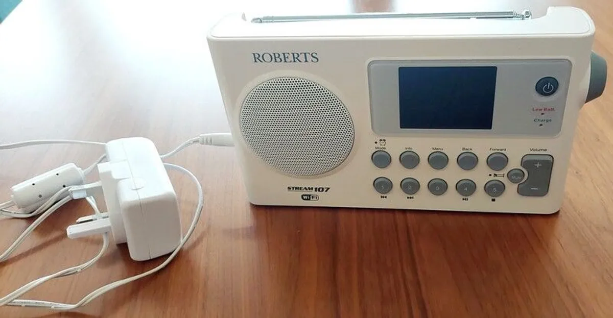 Roberts Stream 107 radio - Image 1