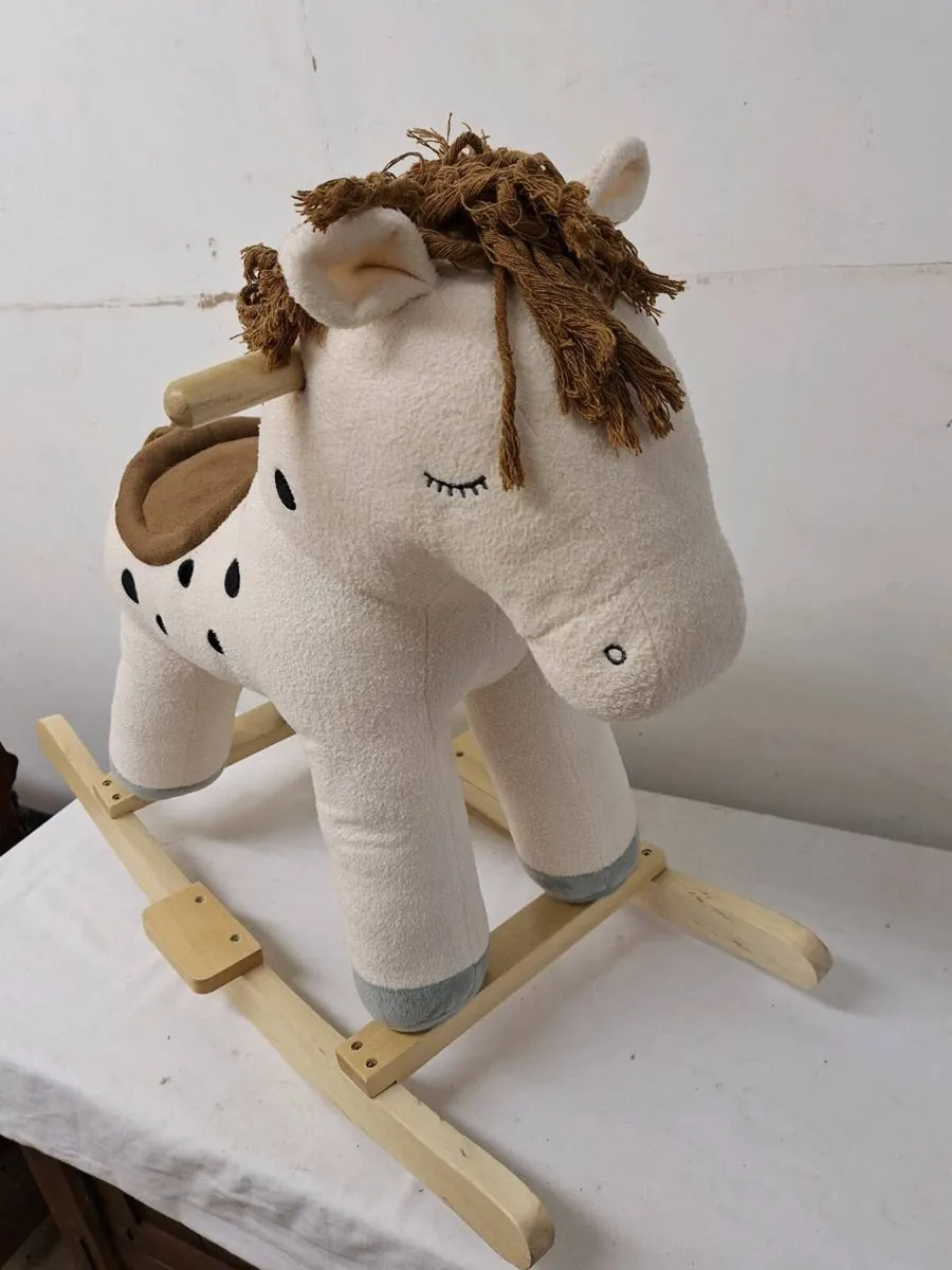 Bloomingville mini rocking horse - Image 3