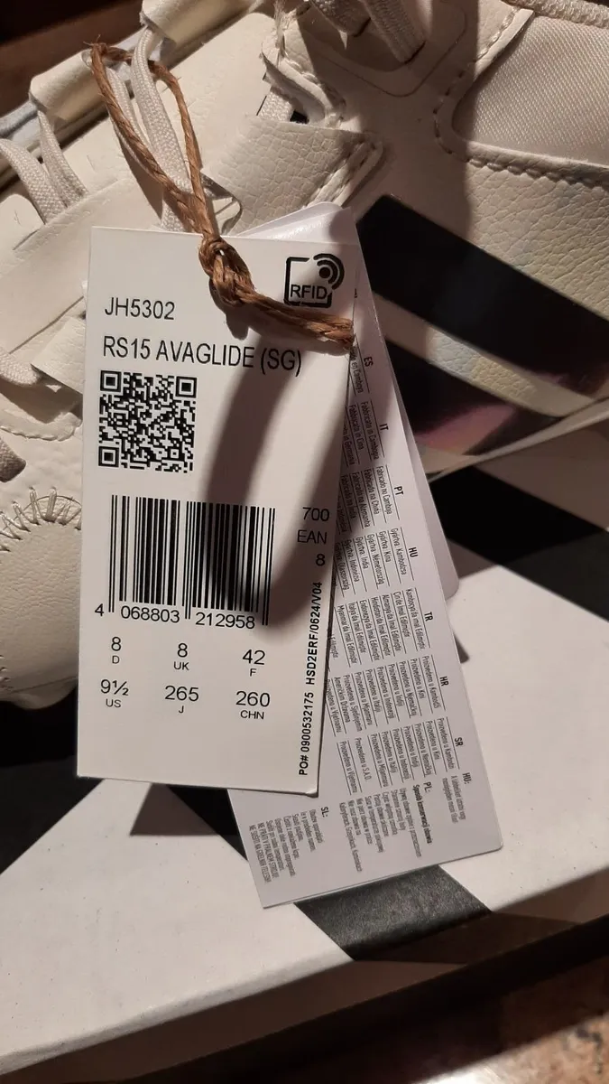 Football boots - Image 3