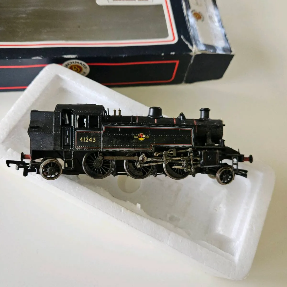 Train/locomotive - Image 4